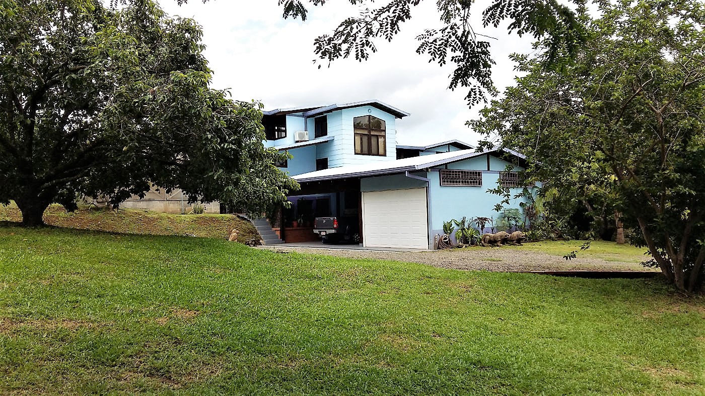 ecofriendly-house-orotina